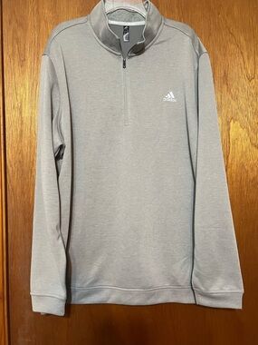 Golf lightweight adidas Sweatshirt.